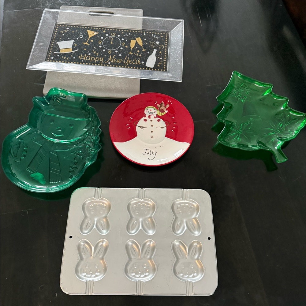 Festive Holiday Tray and Mold Set